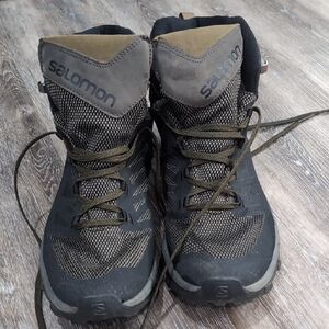 Salomon Men's Black and Tan Outdoor Boots